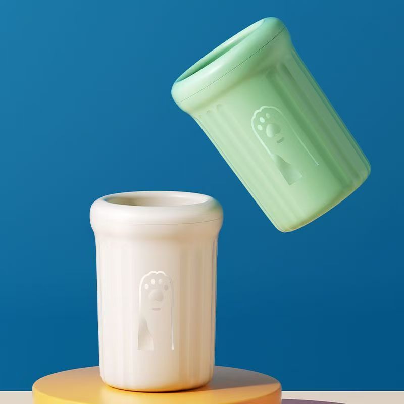 Dog foot washing cup pet foot washing cup cat and dog paw cleaner medium and large dog paw washing cup golden retriever foot washing device